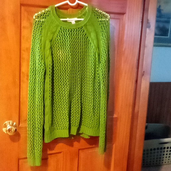 Sweater - Picture 1 of 2